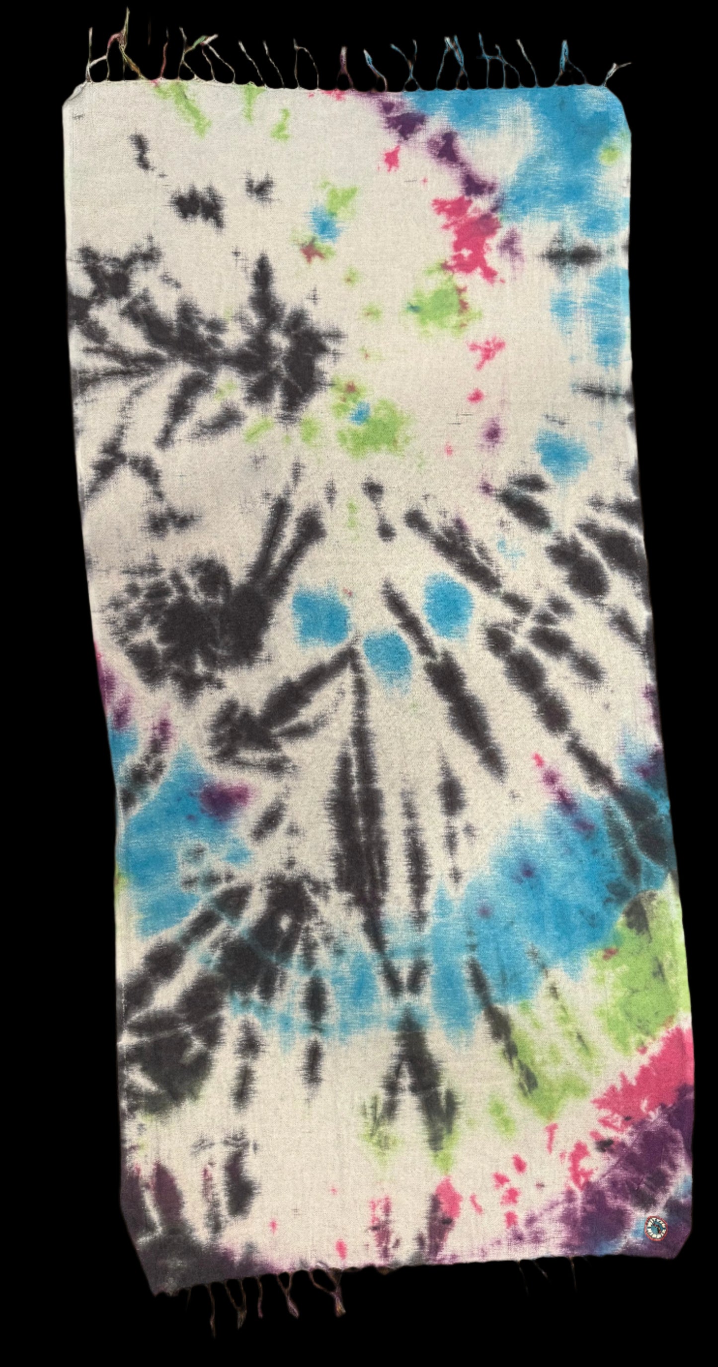 Toalla de playa turca con efecto tie-dye en espiral, negra, azul claro, verde lima, fucsia y morada: secado rápido y antiarena | Mitten Hippie