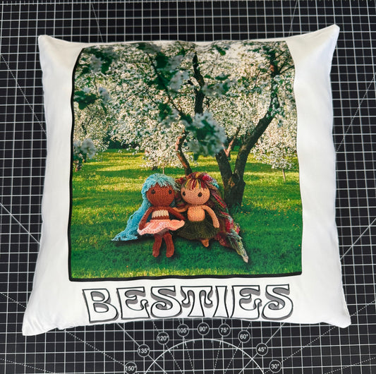 Besties Throw Pillow – Cute Friendship Decorative Cushion | Mitten Hippie